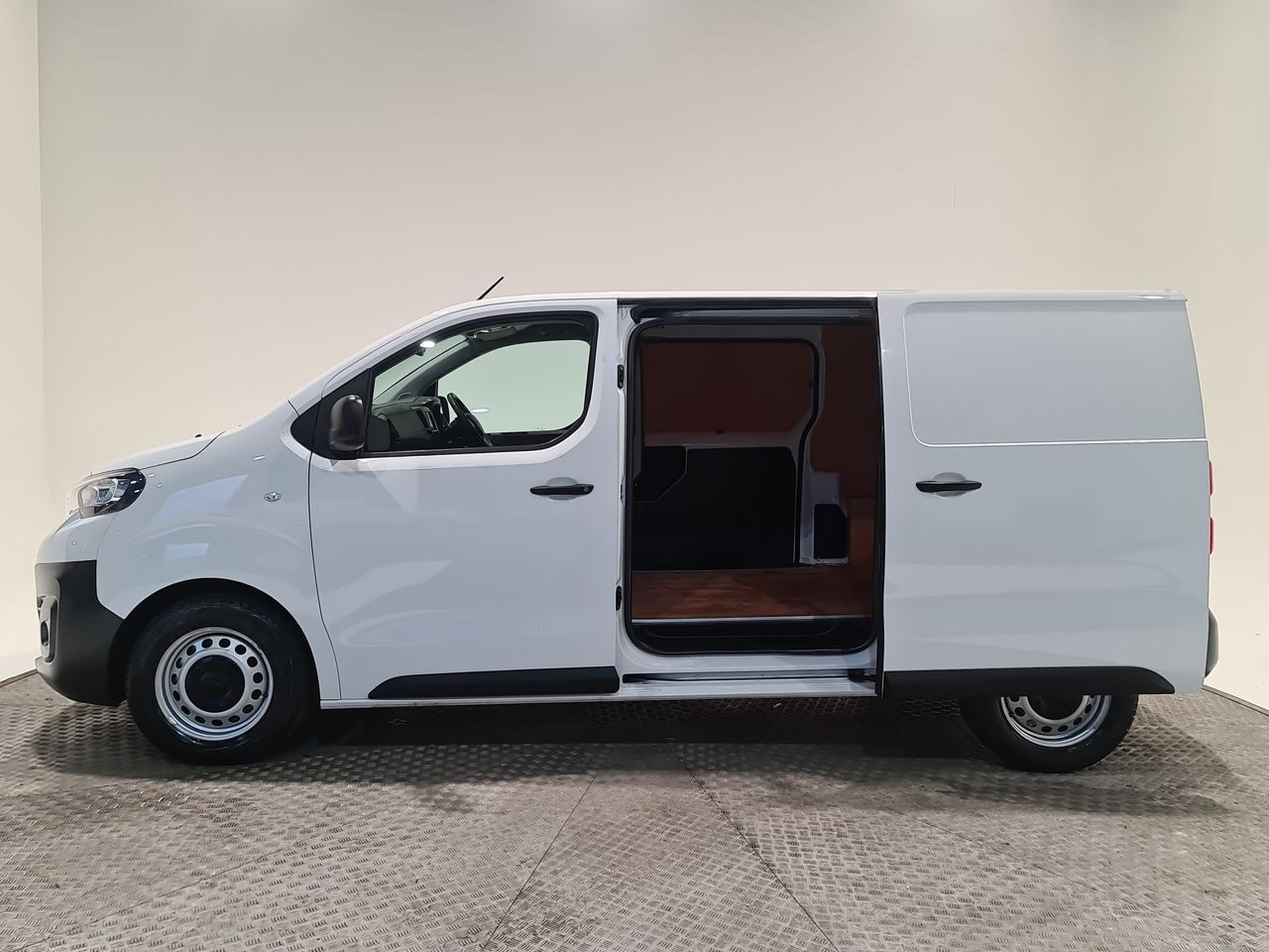 Used Peugeot Expert 2023 for sale - 76577115: Photo 9