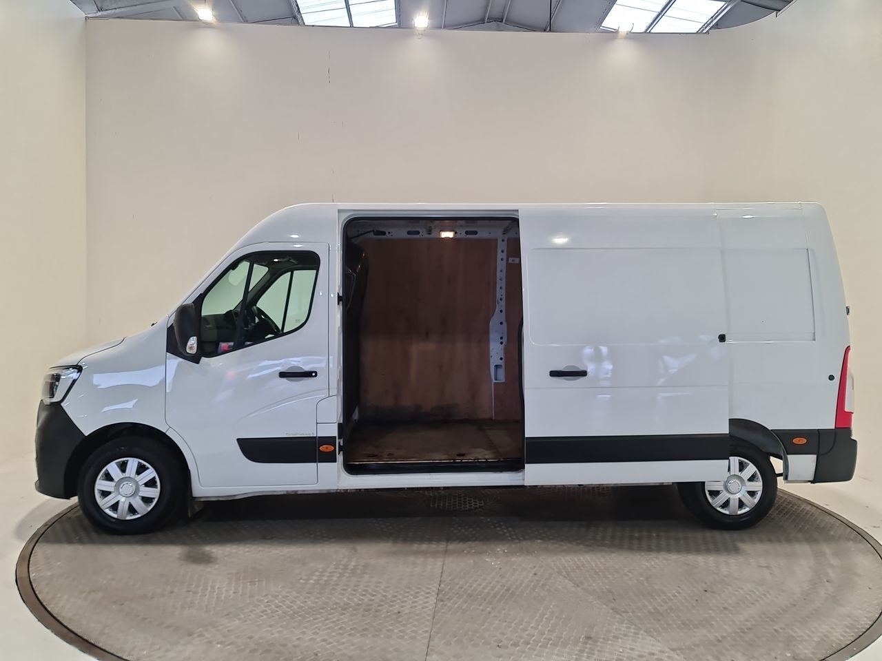 Used Renault Master 2023 for sale - 78054340: Photo 9
