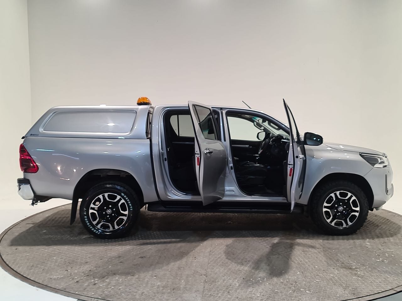 Used Toyota Hilux 2021 for sale - 77355115: Photo 20