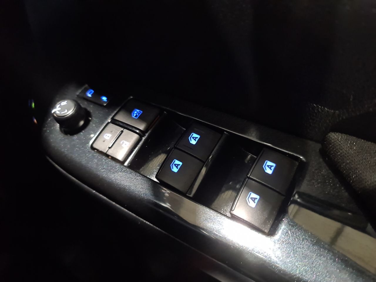 Used Toyota Hilux 2021 for sale - 77355115: Photo 29