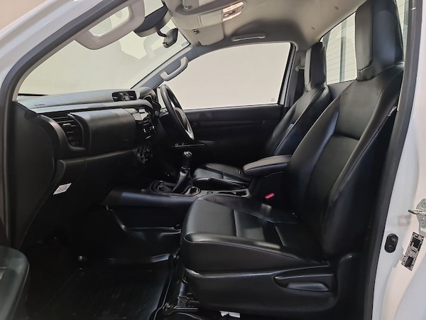 Used Toyota Hilux 2024 for sale - 76280167: Photo 22