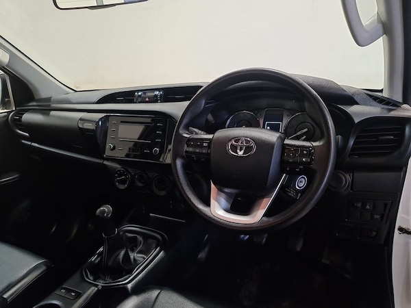 Used Toyota Hilux 2024 for sale - 76280167: Photo 5