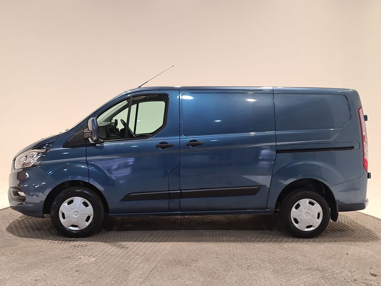 Used Ford Transit Custom 2020 for sale - 77340661: Photo 6