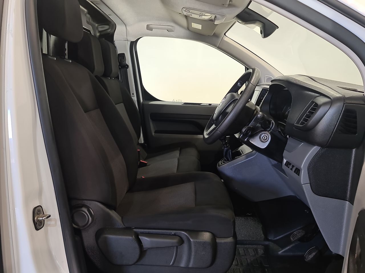 Used Vauxhall Vivaro 2023 for sale - 76616908: Photo 19