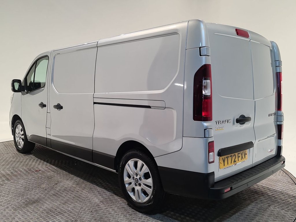 Used Renault Trafic 2022 for sale - 76496136: Photo 4