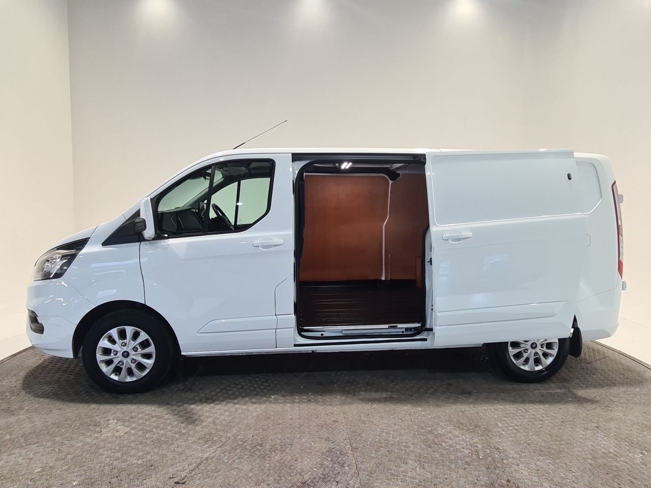 Used Ford Transit Custom 2022 for sale - 77233645: Photo 10
