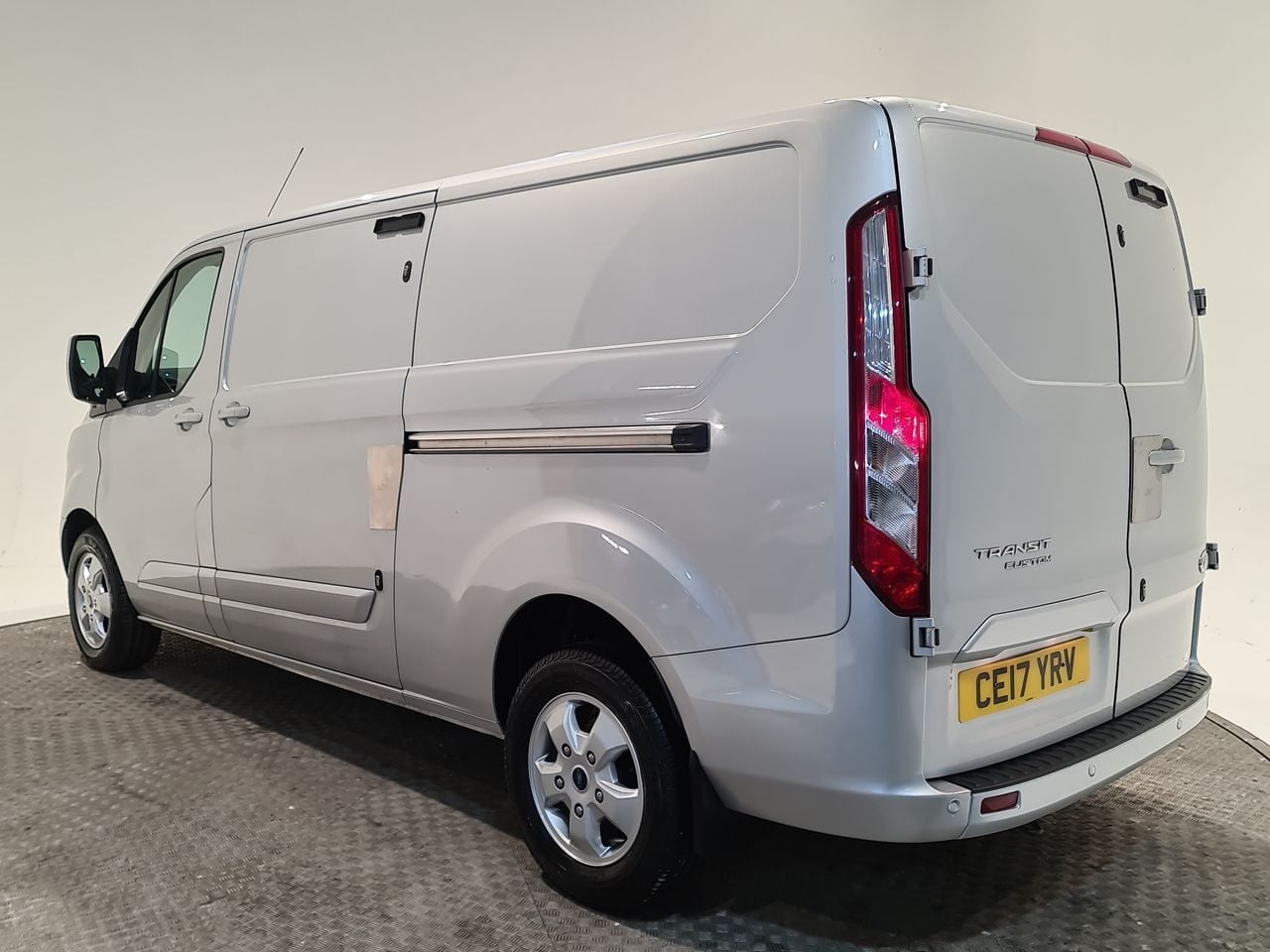 Used Ford Transit Custom 2017 for sale - 77790279: Photo 11