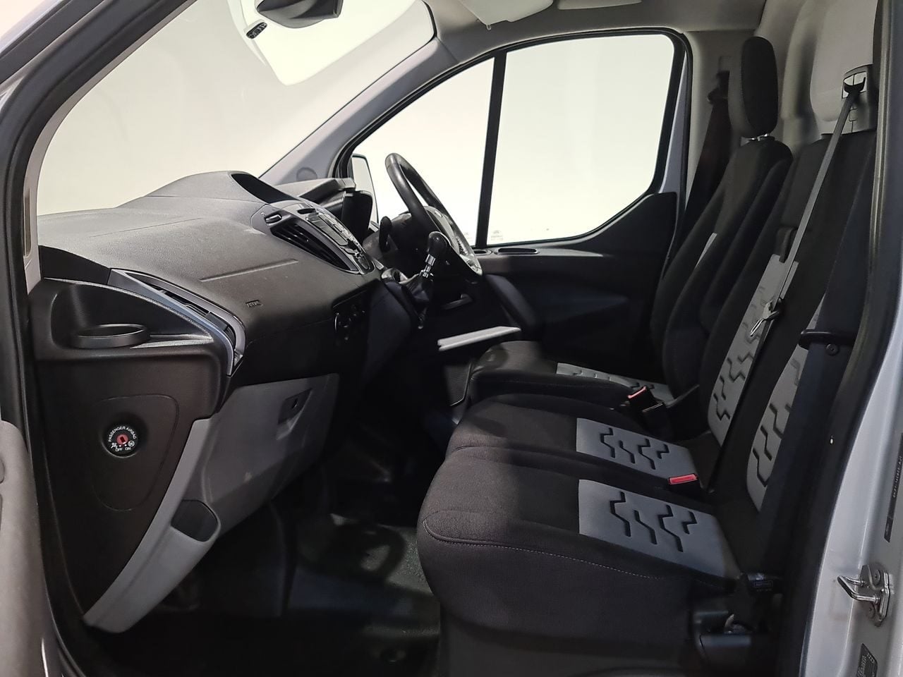 Used Ford Transit Custom 2017 for sale - 77790279: Photo 8