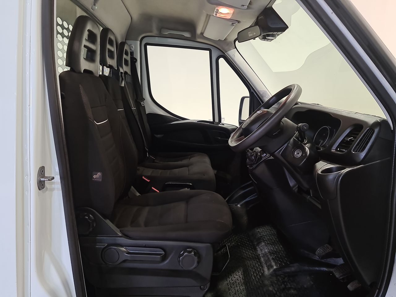 Used Iveco Daily 2023 for sale - 77687438: Photo 18