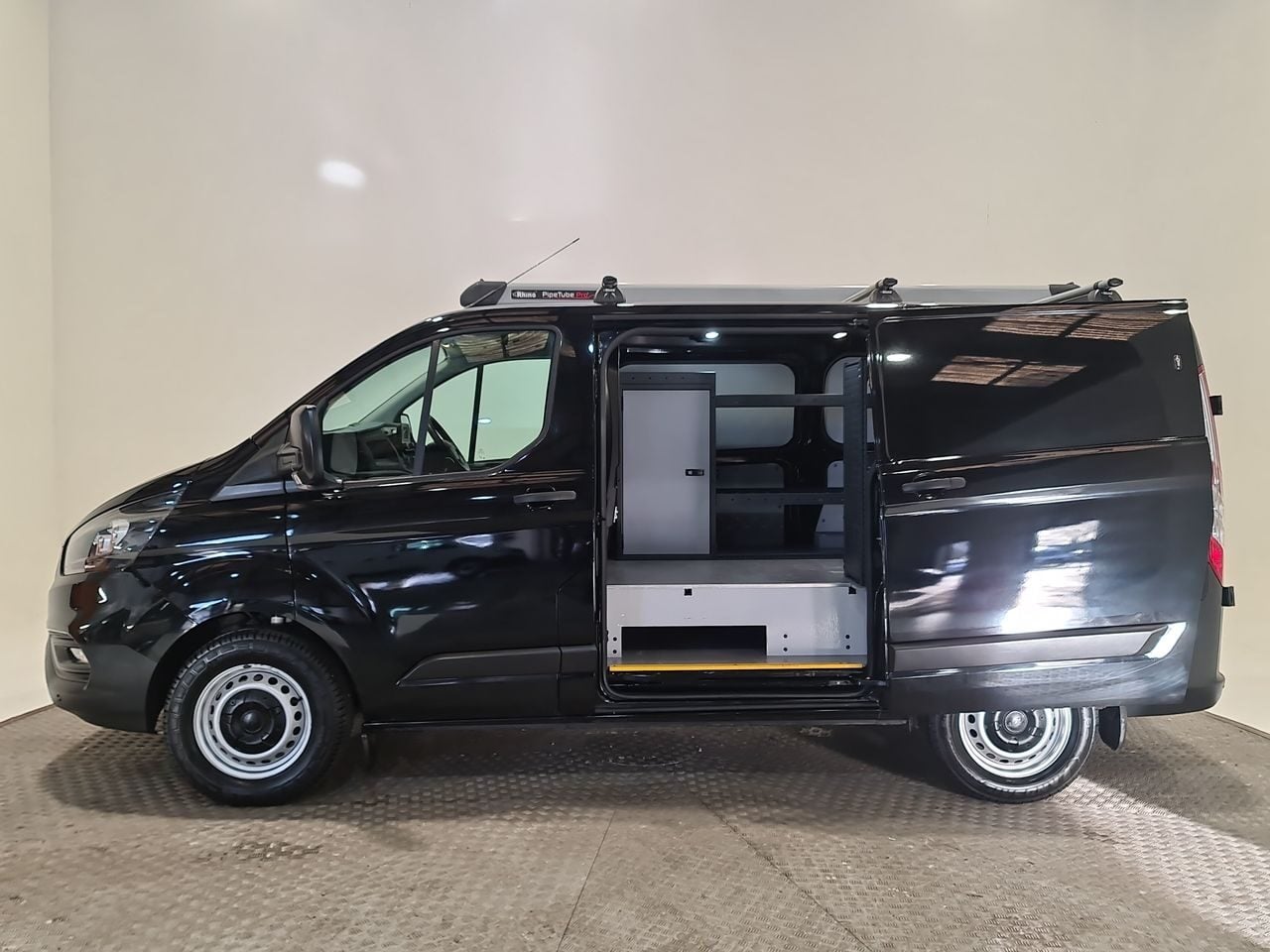 Used Ford Transit Custom 2022 for sale - 76968505: Photo 10