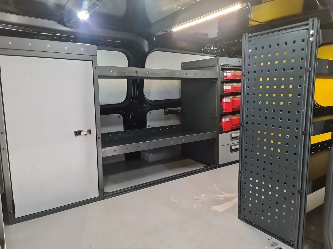 Used Ford Transit Custom 2022 for sale - 76968505: Photo 9