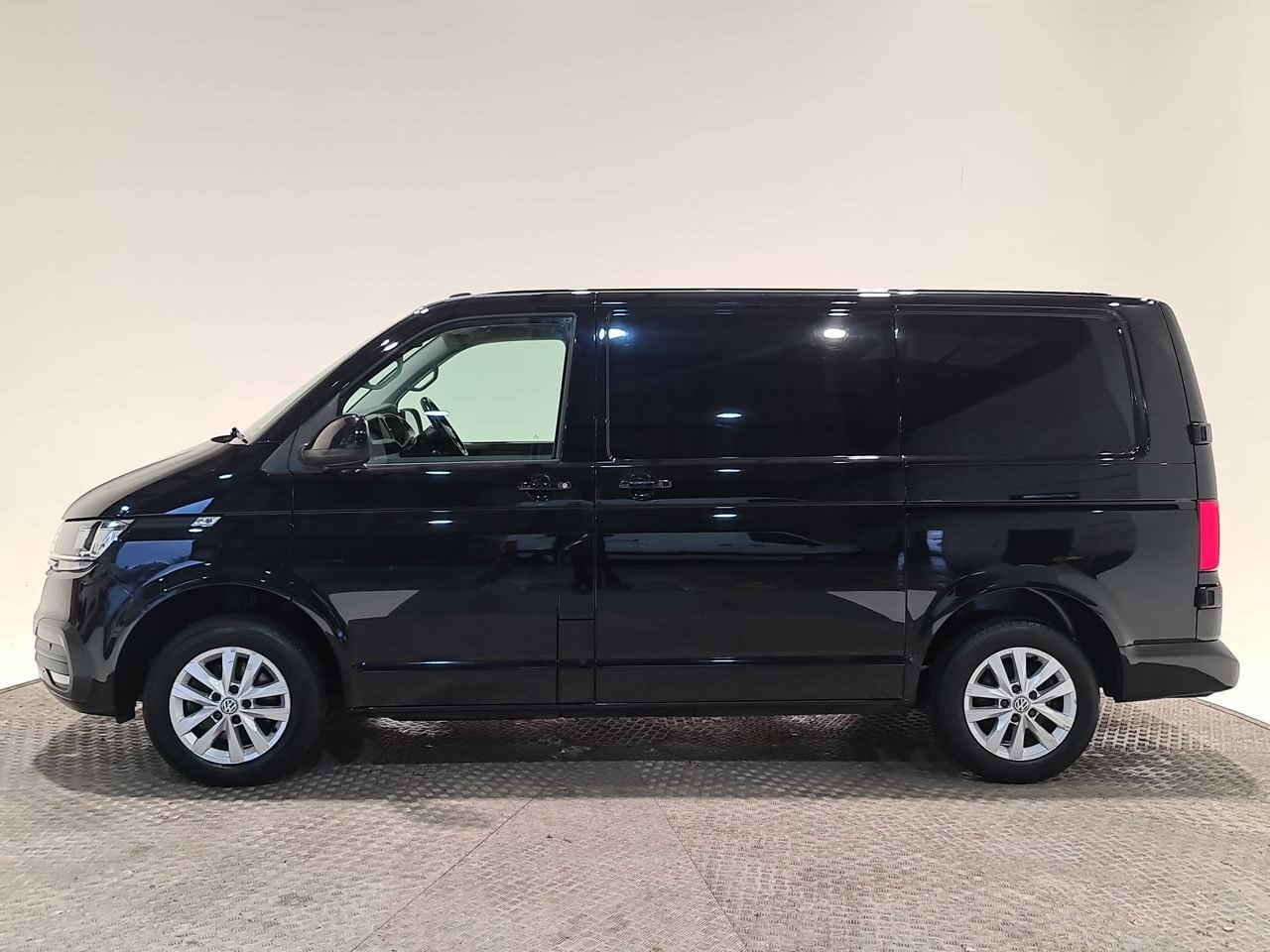 Used Volkswagen Transporter 2022 for sale - 76734666: Photo 6