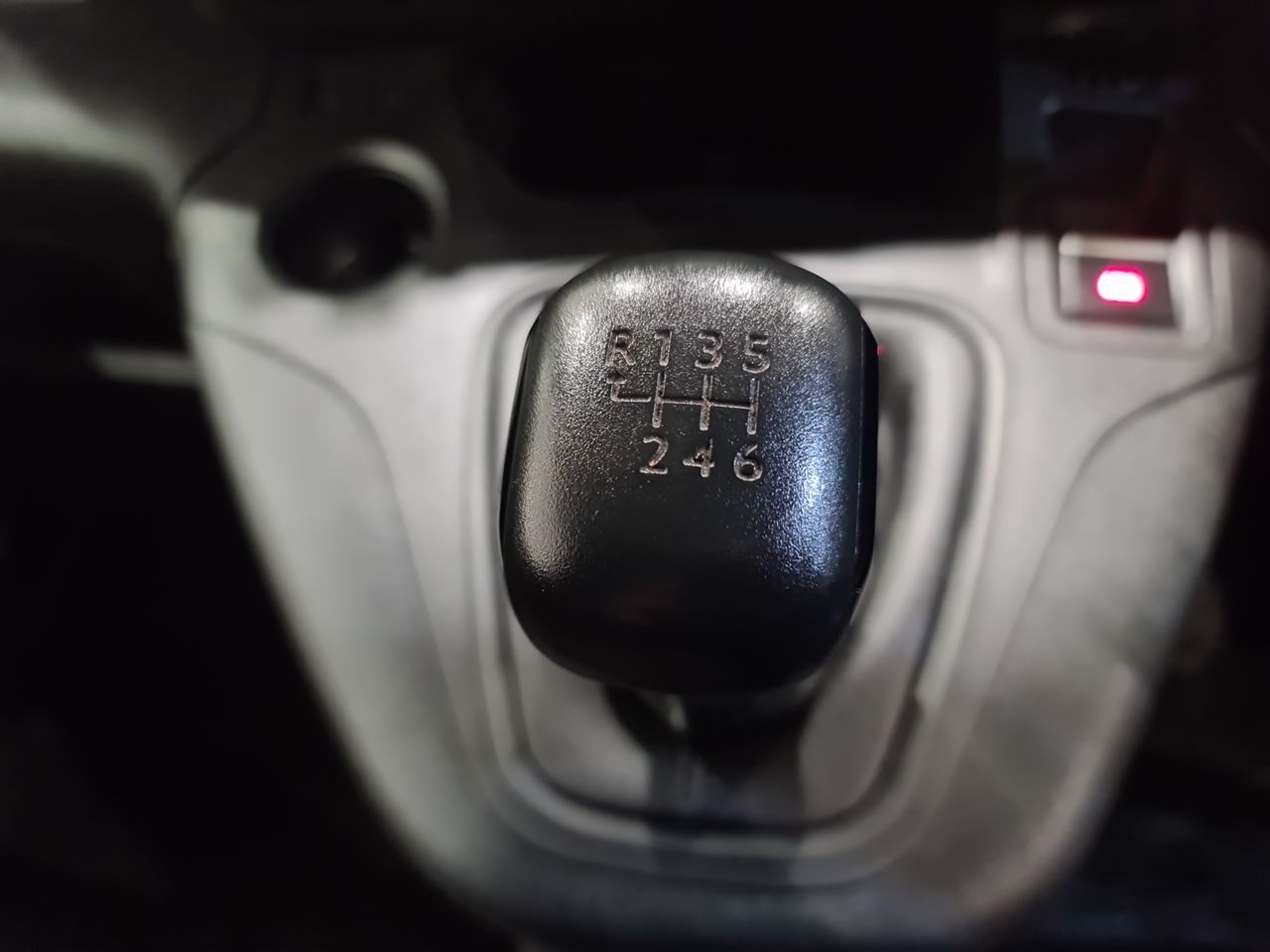 Used Peugeot Partner 2022 for sale - 76895919: Photo 23