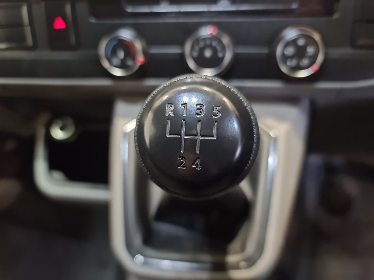 Used Volkswagen Transporter 2023 for sale - 77889270: Photo 23