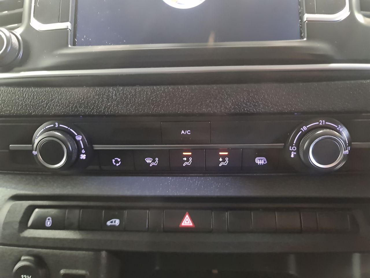 Used Vauxhall Vivaro 2023 for sale - 77298550: Photo 24