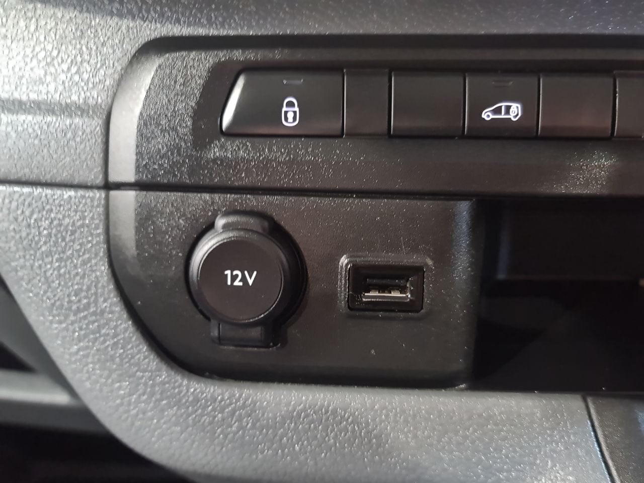 Used Vauxhall Vivaro 2023 for sale - 77298550: Photo 31
