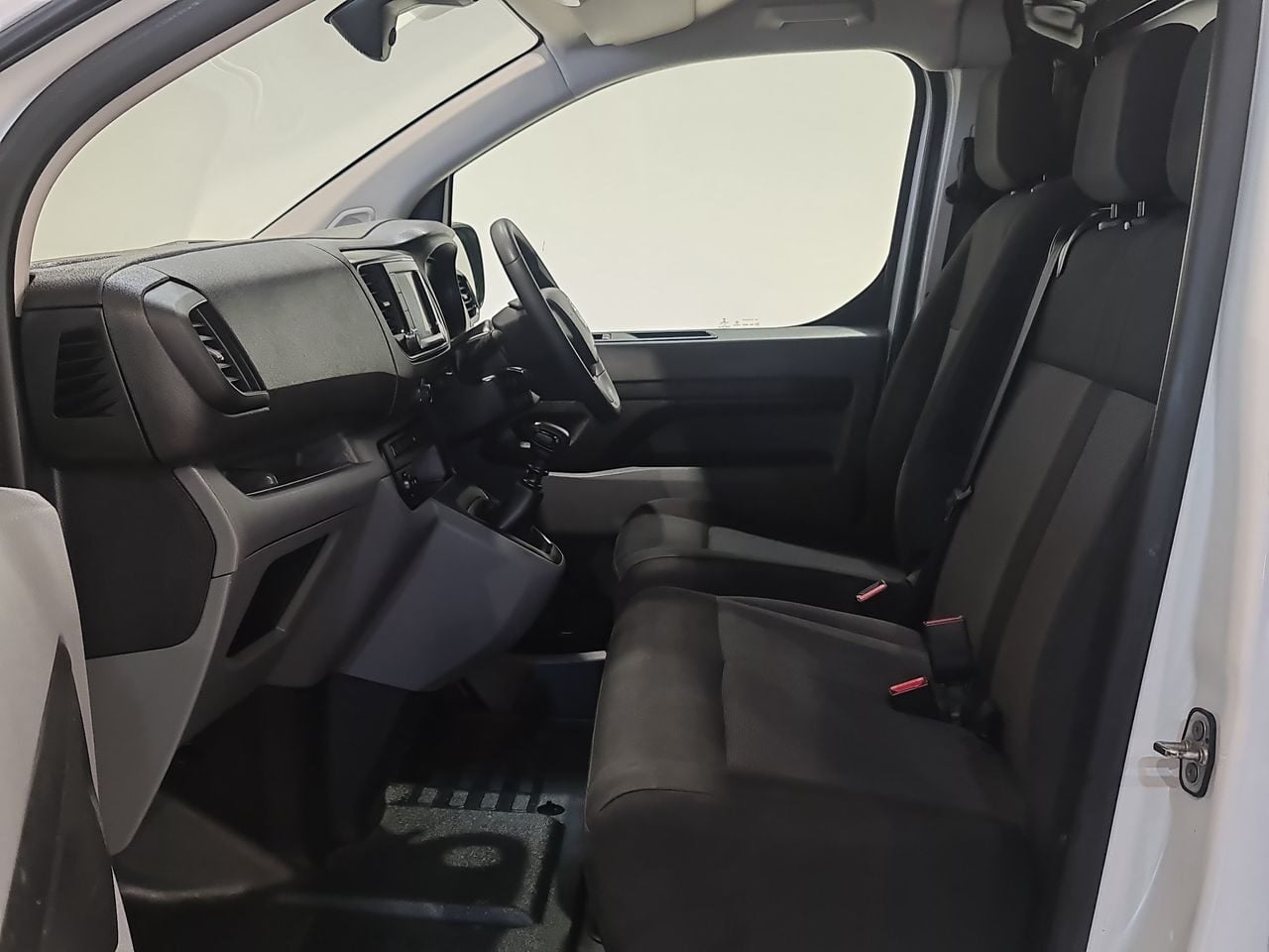 Used Vauxhall Vivaro 2023 for sale - 77298550: Photo 7