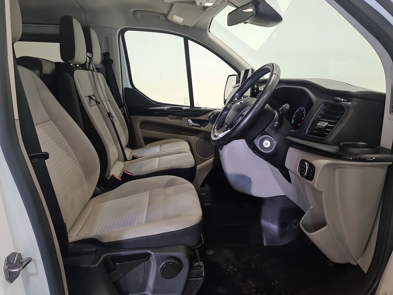 Used Ford Tourneo Custom 2020 for sale - 76694469: Photo 20