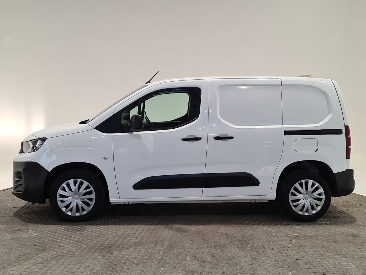 Used Peugeot Partner 2021 for sale - 77069887: Photo 5