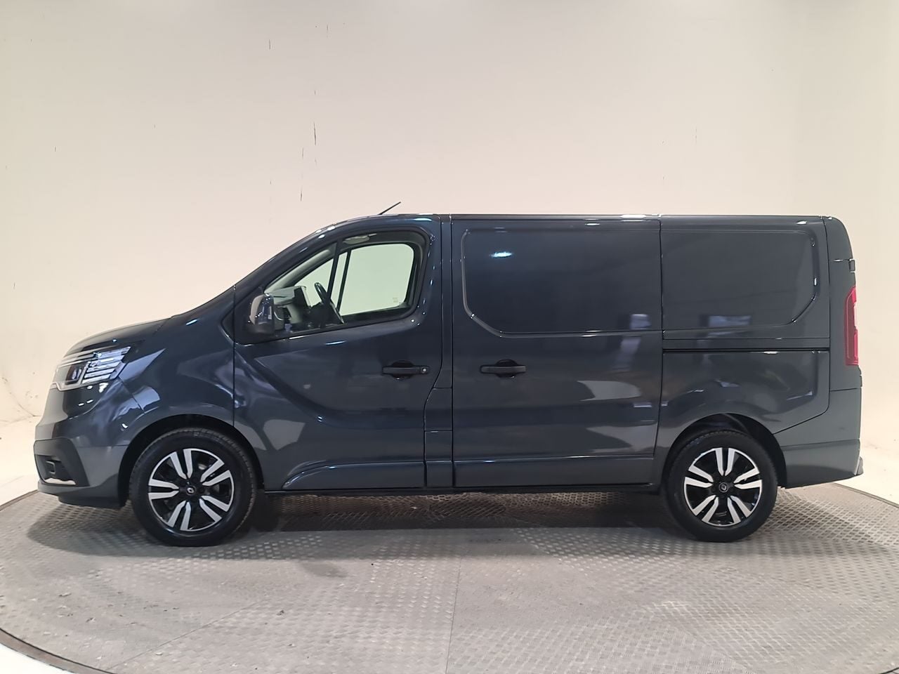 Used Renault Trafic 2022 for sale - 78038790: Photo 5