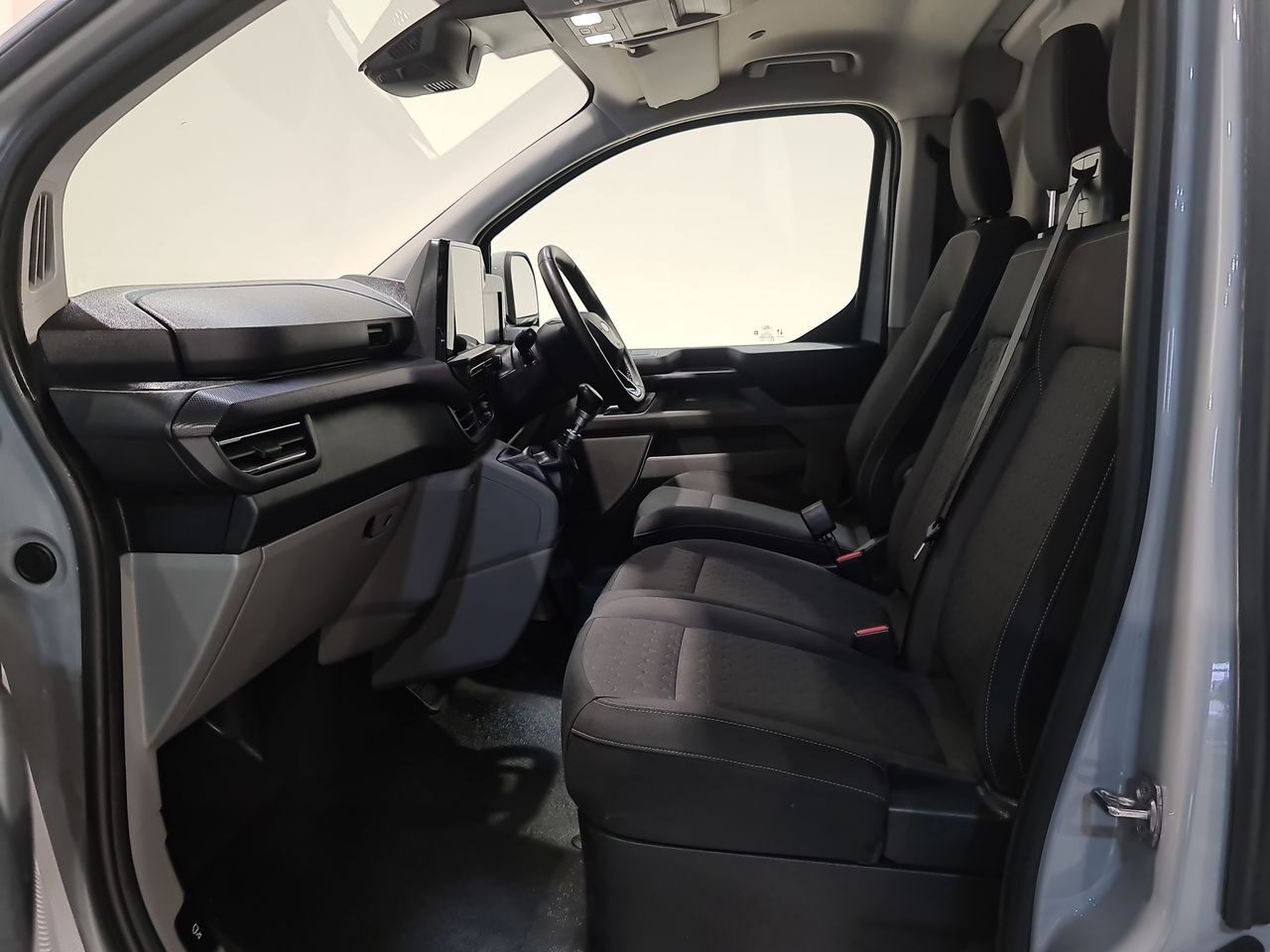 Used Ford Transit Custom 2024 for sale - 77952087: Photo 8