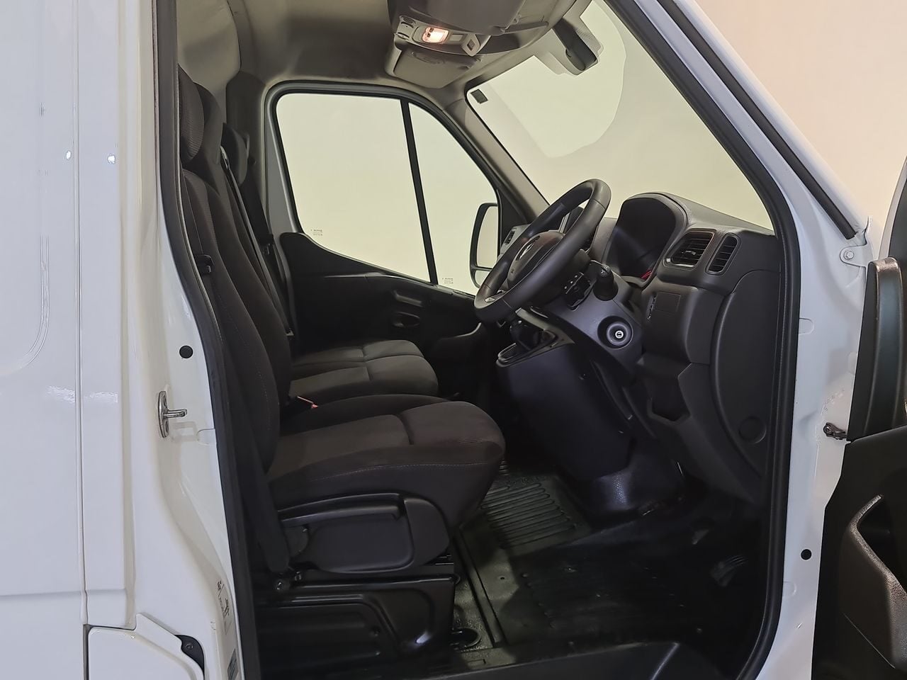 Used Renault Master 2023 for sale - 78090851: Photo 17