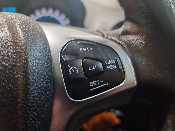 Used Ford Transit Courier 2023 for sale - 76185250: Photo 31