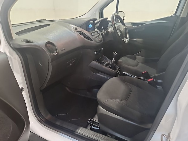 Used Ford Transit Courier 2023 for sale - 76185250: Photo 8