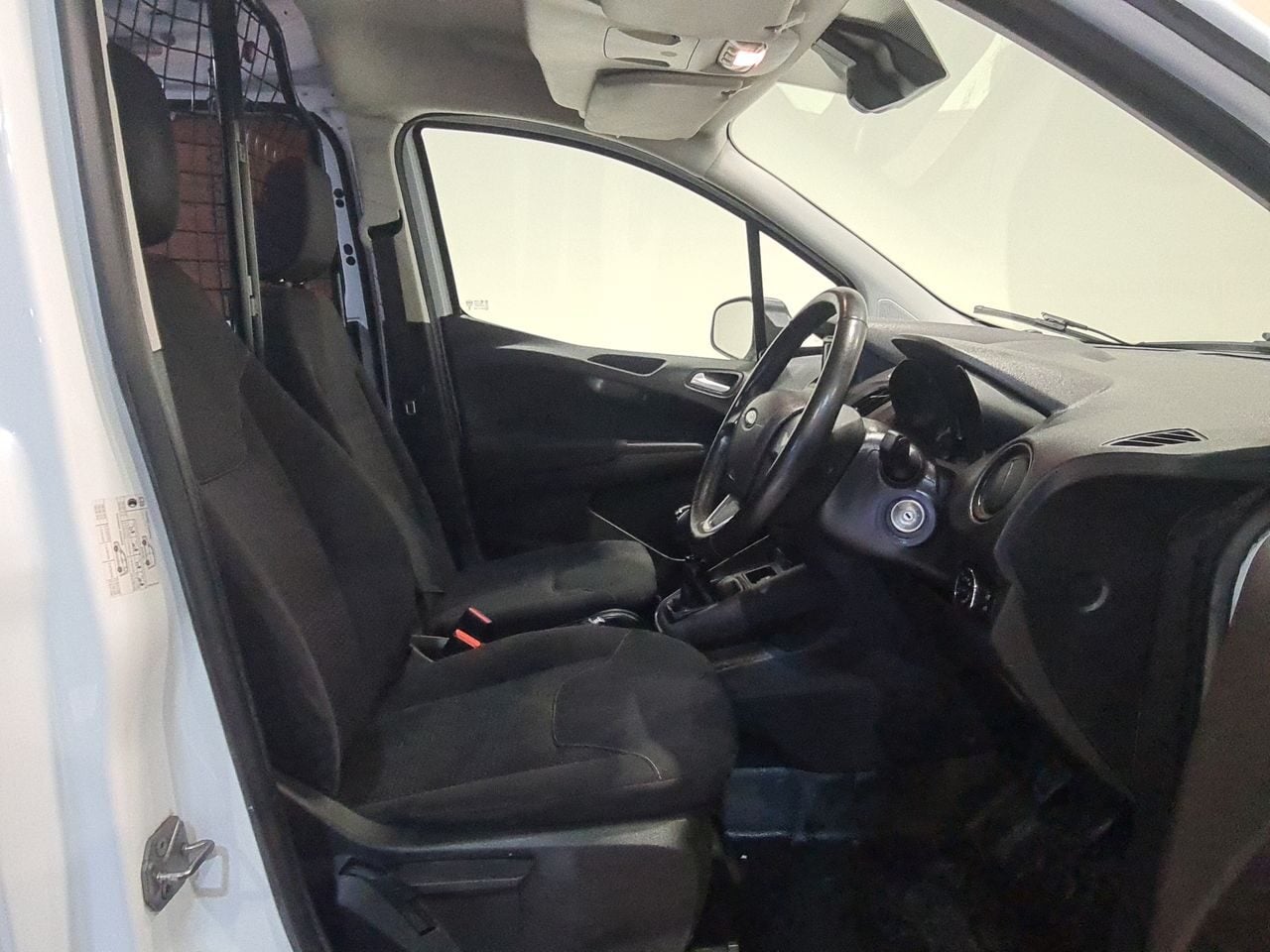Used Ford Transit Courier 2020 for sale - 77520472: Photo 17