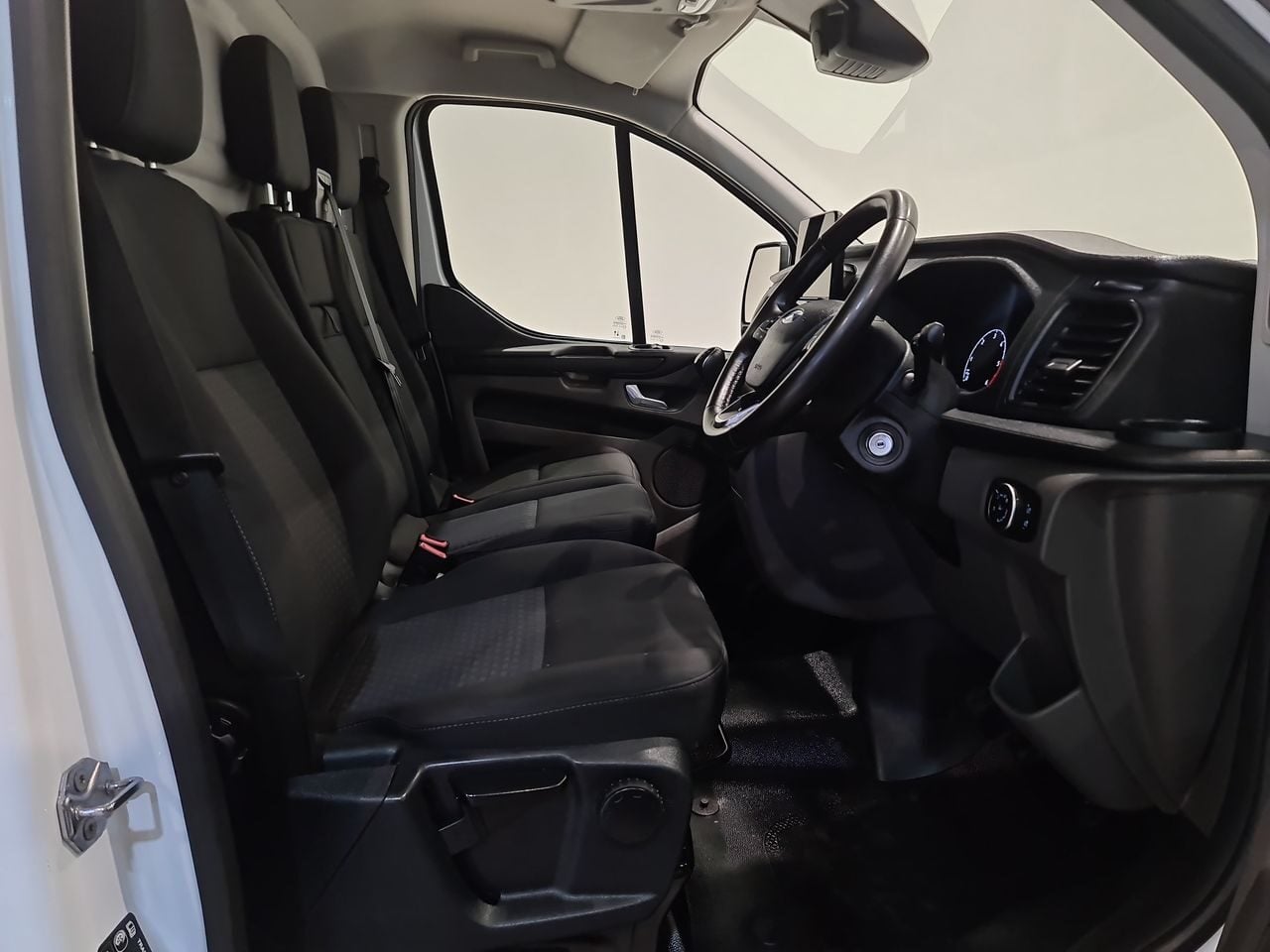 Used Ford Transit Custom 2023 for sale - 76794743: Photo 18