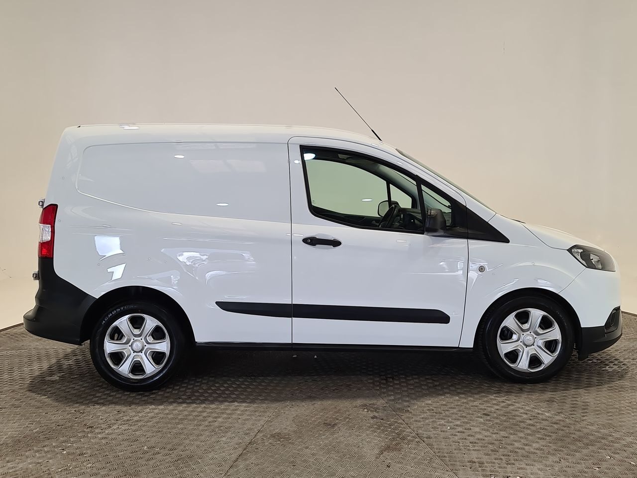 Used Ford Transit Courier 2020 for sale - 76577114: Photo 15