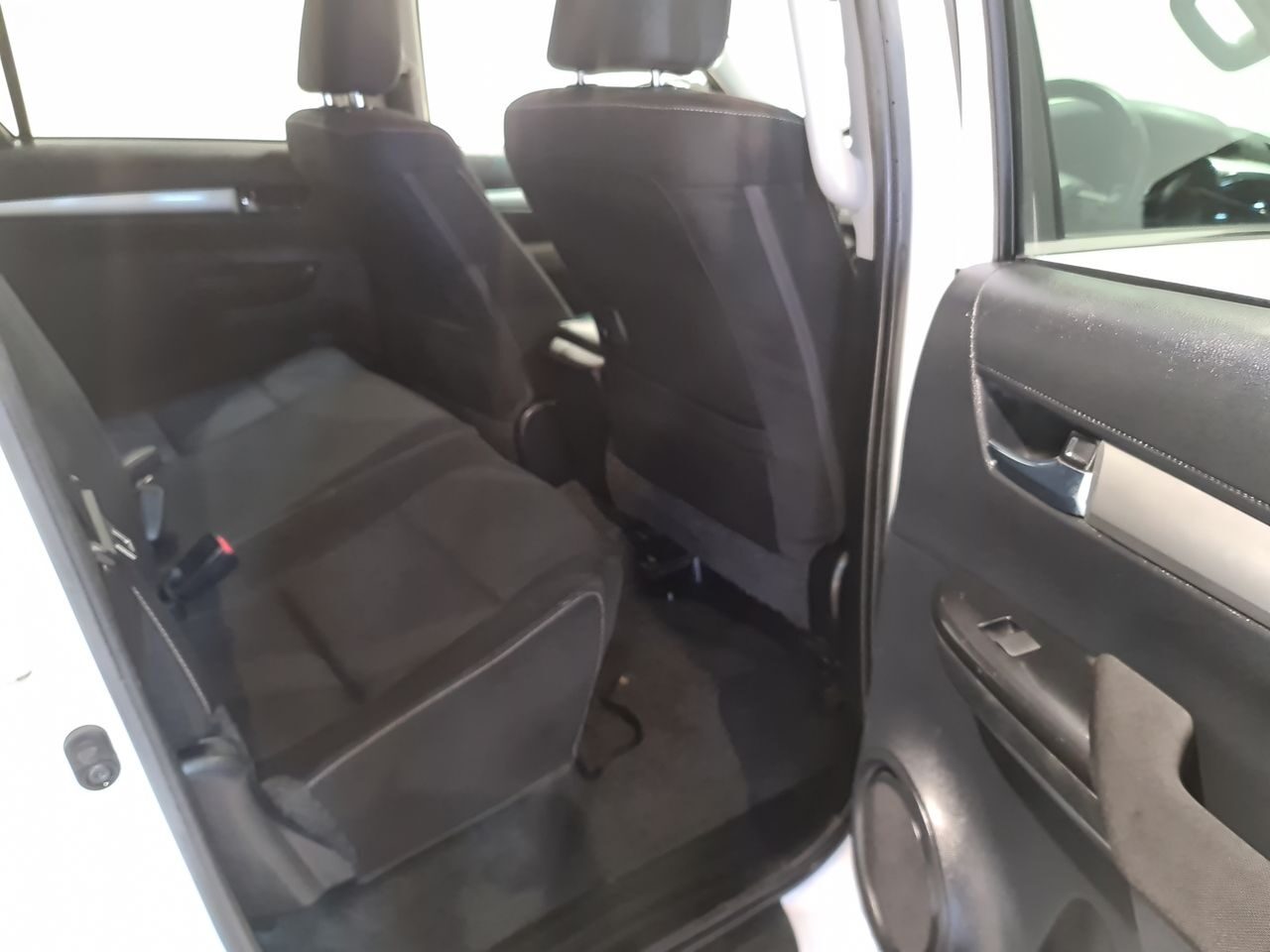 Used Toyota Hilux 2021 for sale - 77034486: Photo 17