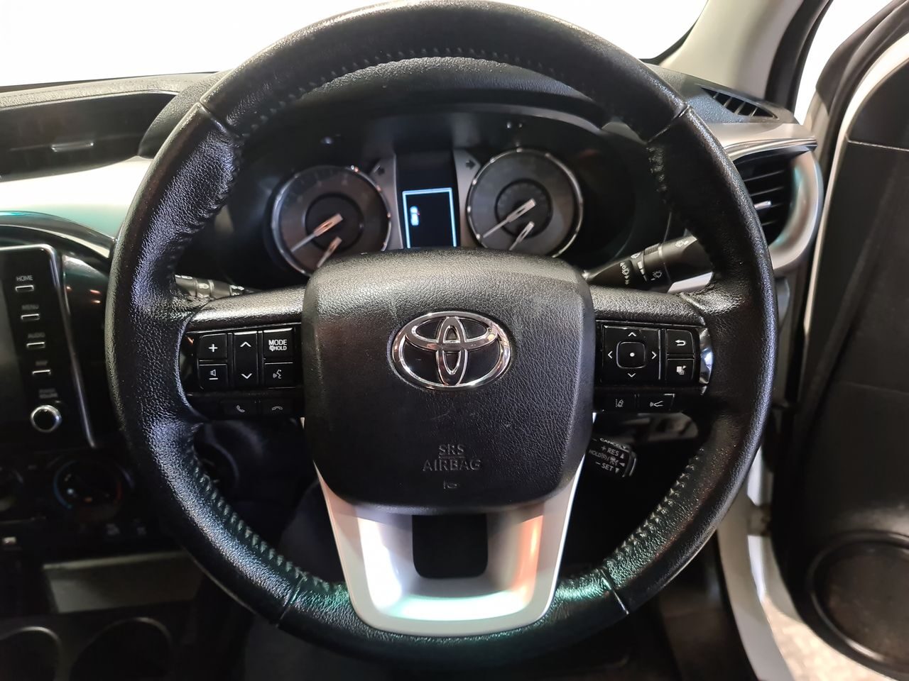 Used Toyota Hilux 2021 for sale - 77034486: Photo 22