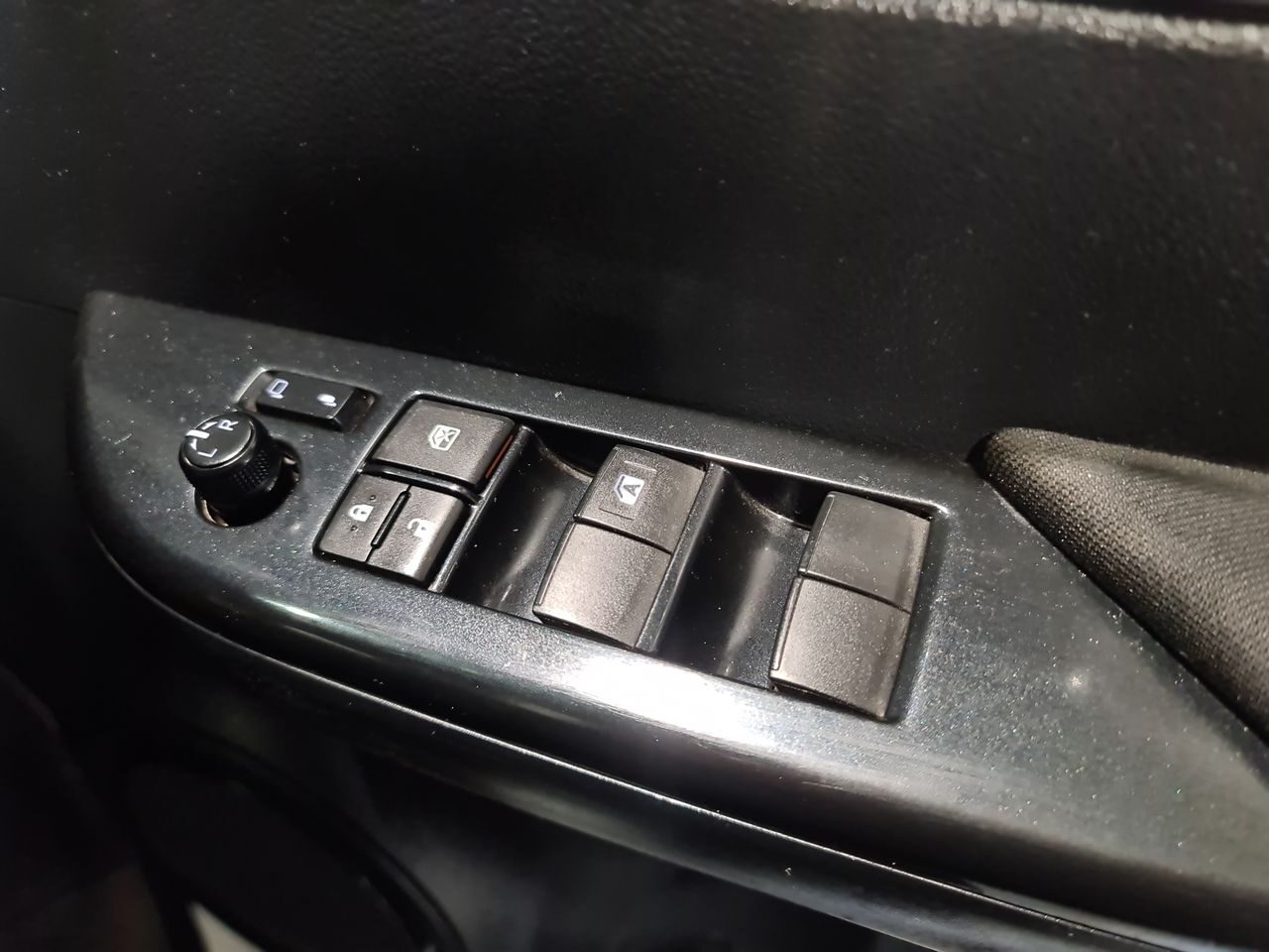 Used Toyota Hilux 2021 for sale - 77034486: Photo 30