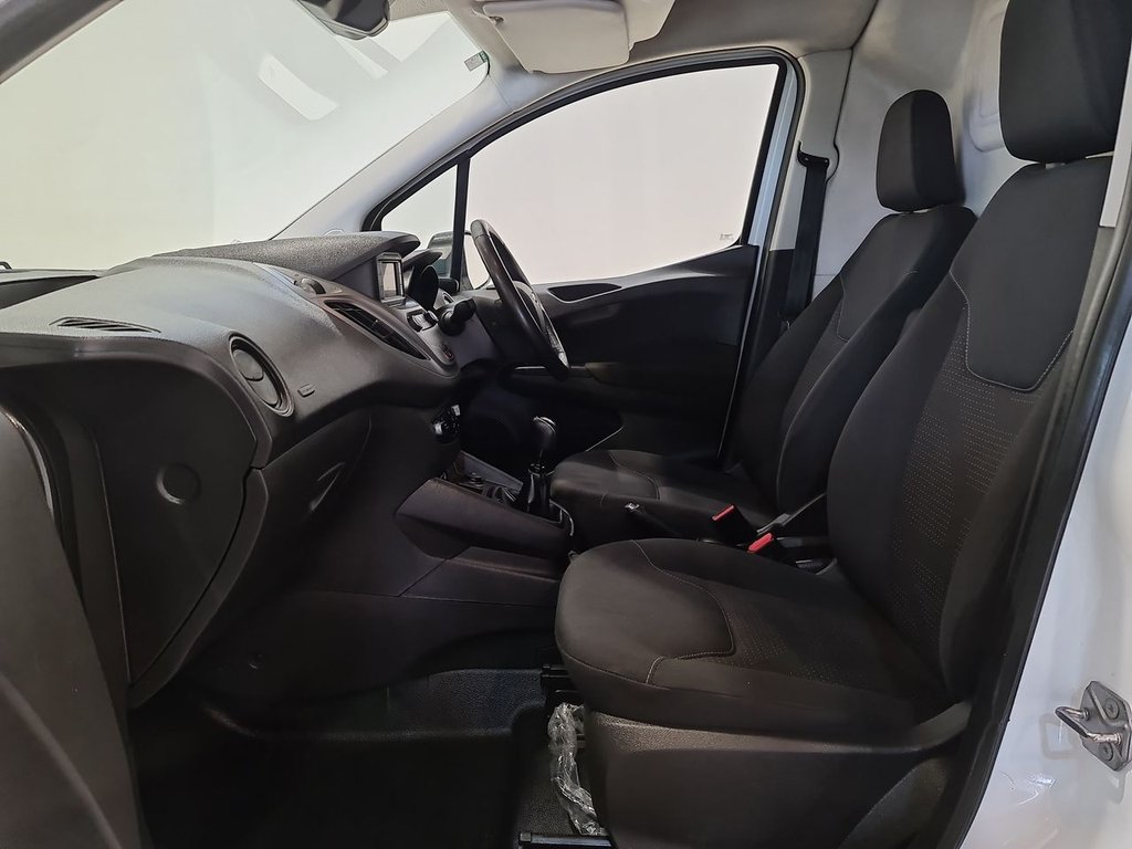 Used Ford Transit Courier 2020 for sale - 76417827: Photo 24