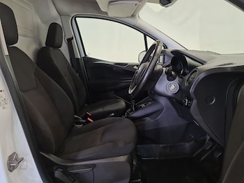Used Ford Transit Courier 2020 for sale - 76417827: Photo