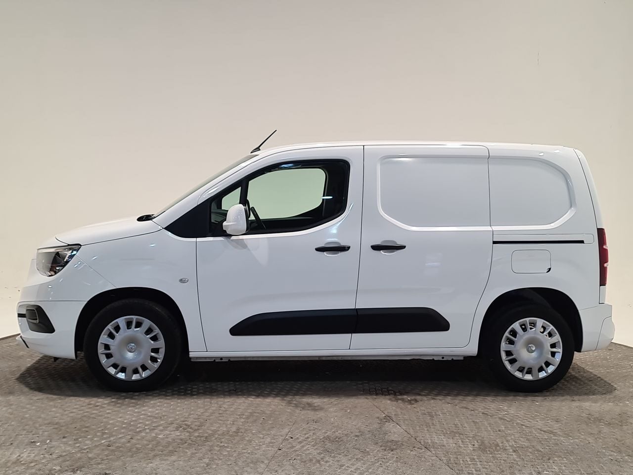 Used Vauxhall Combo 2021 for sale - 77196561: Photo 5