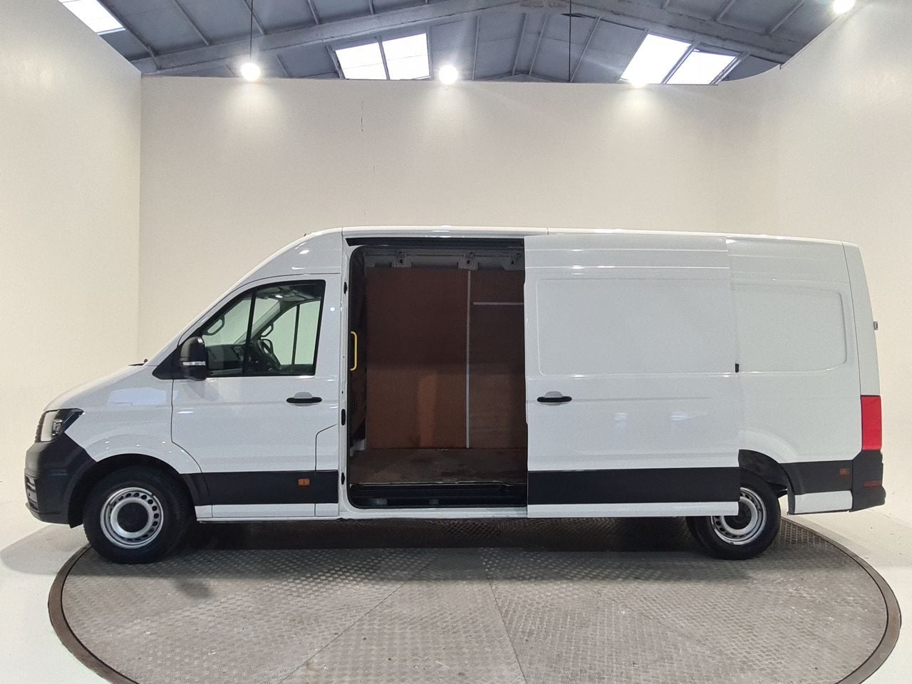 Used Volkswagen Crafter 2024 for sale - 77952085: Photo 10