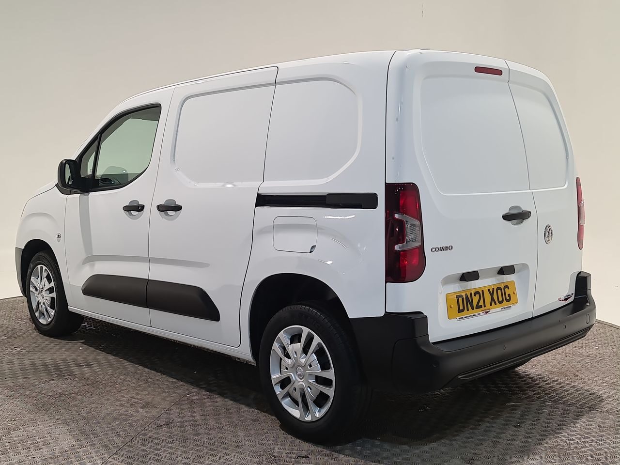 Used Vauxhall Combo 2021 for sale - 77104631: Photo 10