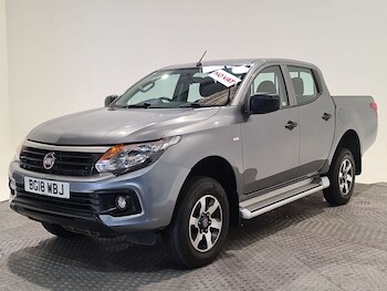 Used Fiat Fullback 2018 for sale - 76544933: Photo