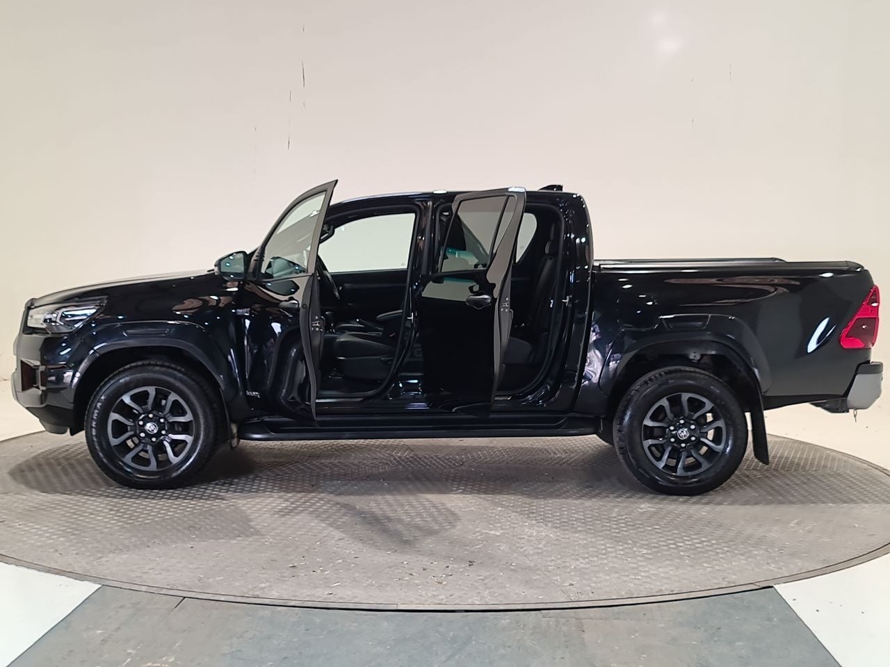 Used Toyota Hilux 2022 for sale - 78043809: Photo 10