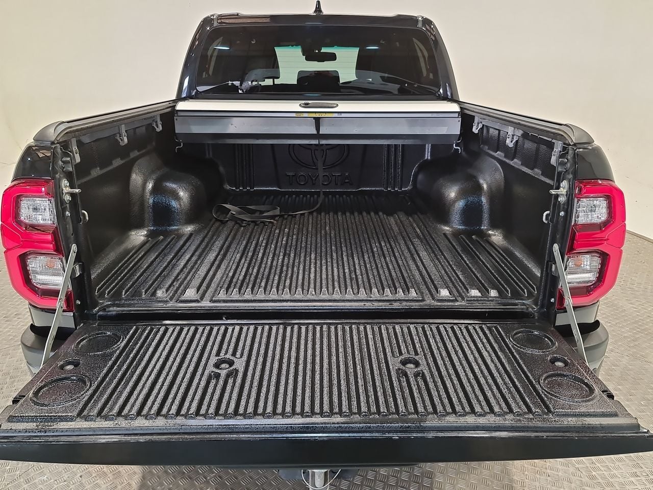 Used Toyota Hilux 2022 for sale - 78043809: Photo 13