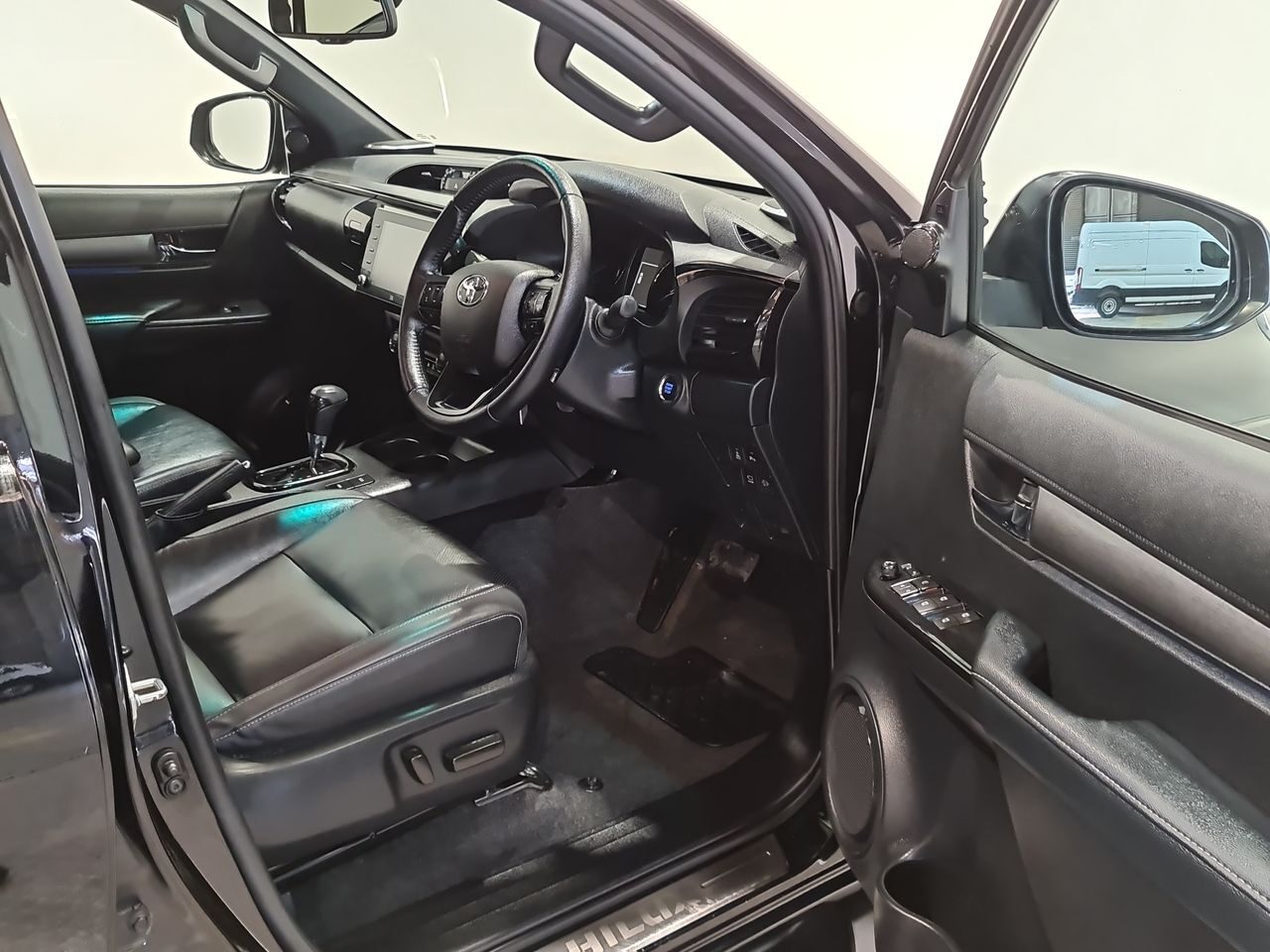 Used Toyota Hilux 2022 for sale - 78043809: Photo 21
