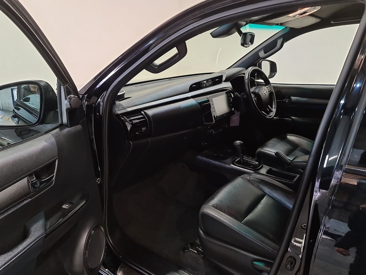 Used Toyota Hilux 2022 for sale - 78043809: Photo 8