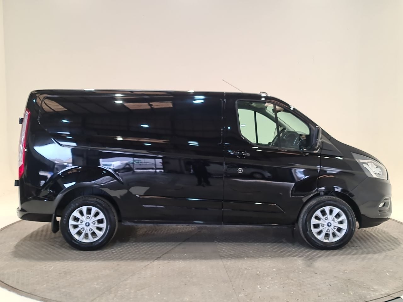 Used Ford Transit Custom 2023 for sale - 77790295: Photo 18