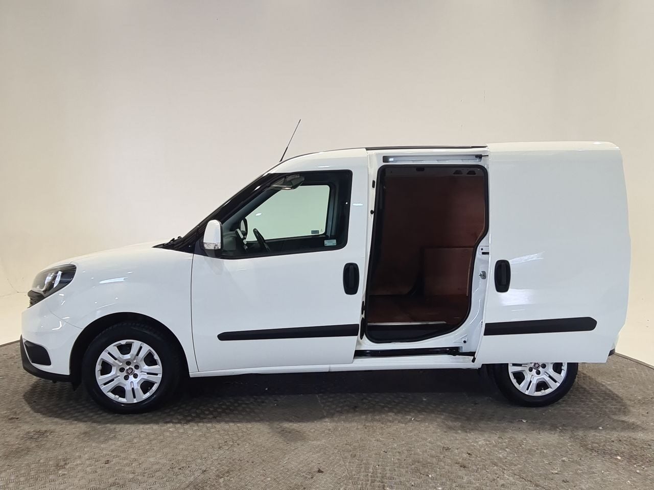 Used Fiat Doblo 2023 for sale - 77417073: Photo 9
