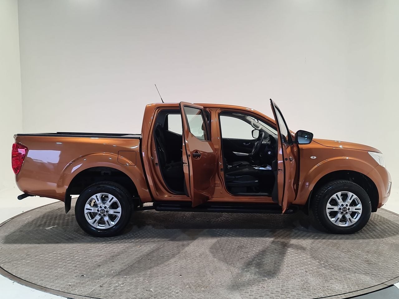 Used Nissan Navara 2021 for sale - 76836097: Photo 17