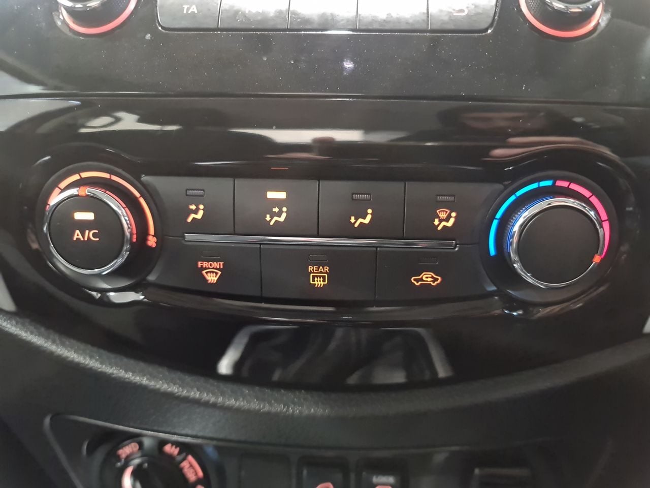 Used Nissan Navara 2021 for sale - 76836097: Photo 23