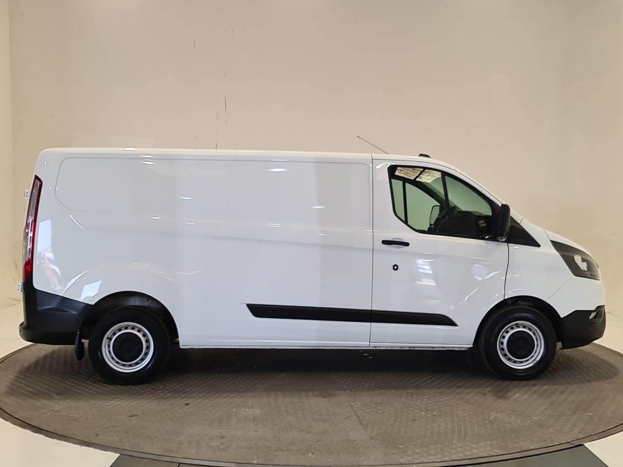 Used Ford Transit Custom 2023 for sale - 78198338: Photo 17