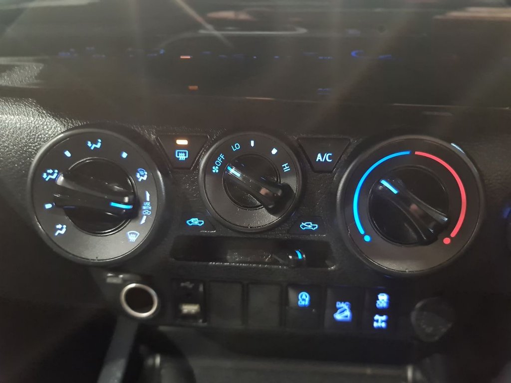 Used Toyota Hilux 2021 for sale - 76496139: Photo 31